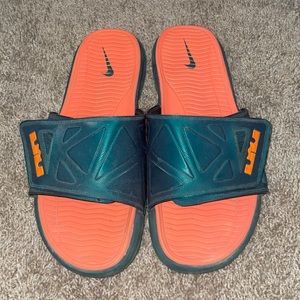 Nike Lebron Slides. Mens 11.